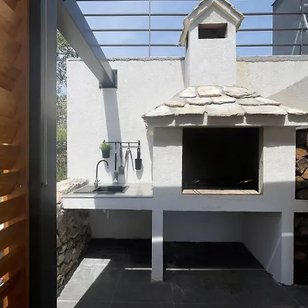 Golden With Heated Pool Вилла *